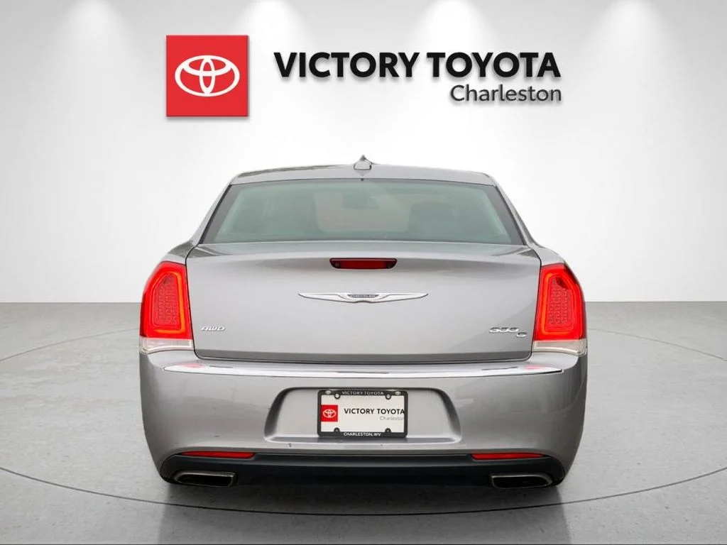 Used 2017 Silver Chrysler C image 4