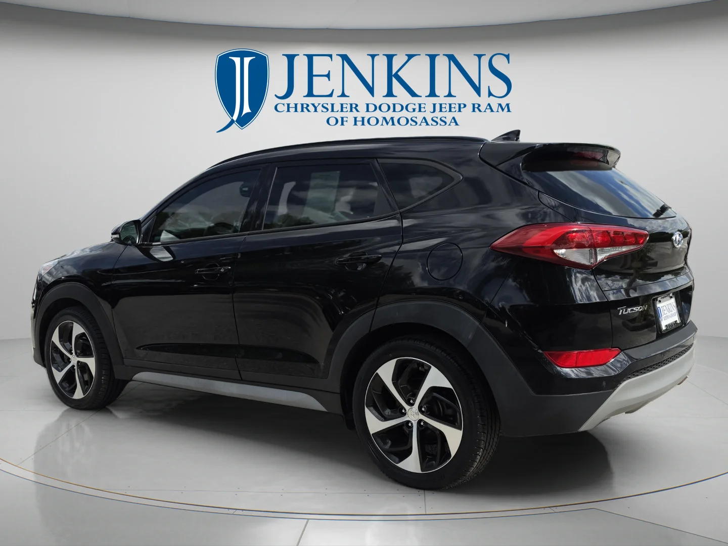 Used 2018 Black Noir Pearl Hyundai Value image 8