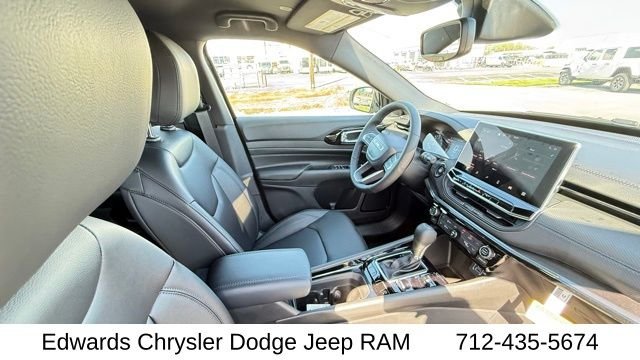 New 2026 Fathom Blue Pearl-Coat Exterior Paint Jeep Limited image 41
