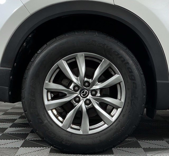 Used 2018 White Mazda Touring image 9