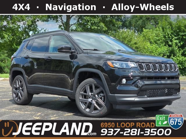 New 2026 Diamond Black Crystal Pearl-Coat Exterior Paint Jeep Limited image 1
