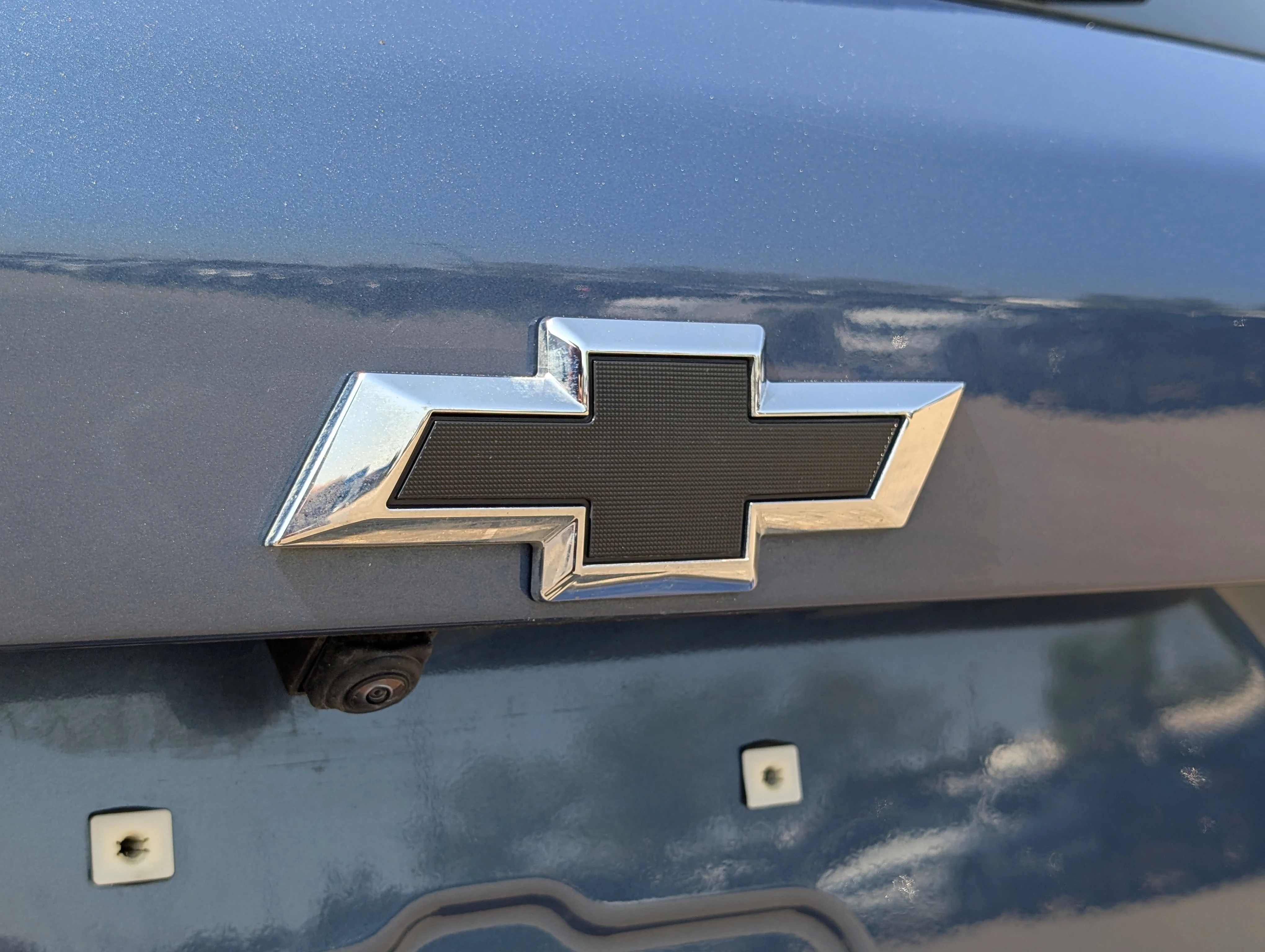 Used 2025 Lakeshore Blue Chevrolet AWD LT image 14