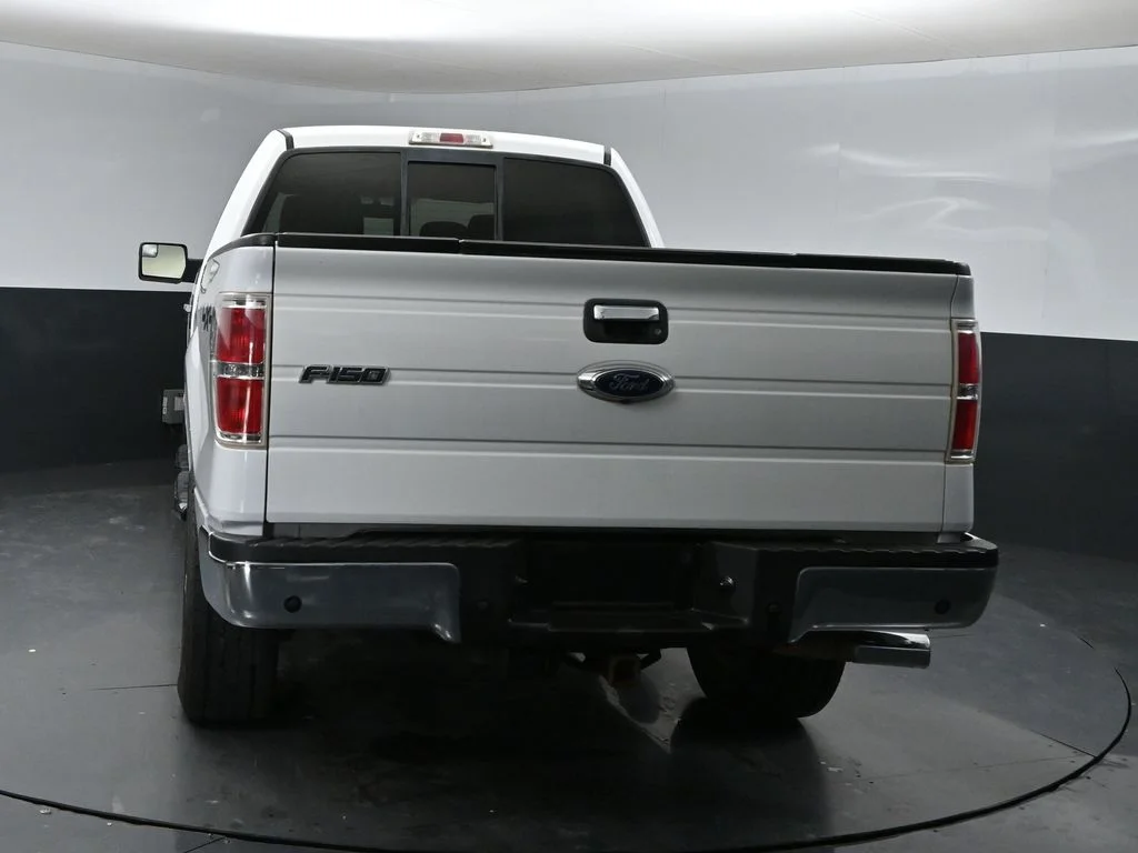 Used 2014 White Ford XLT image 3