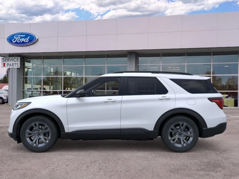 New 2026 Star White Metallic Tri-Coat Ford Active image 25