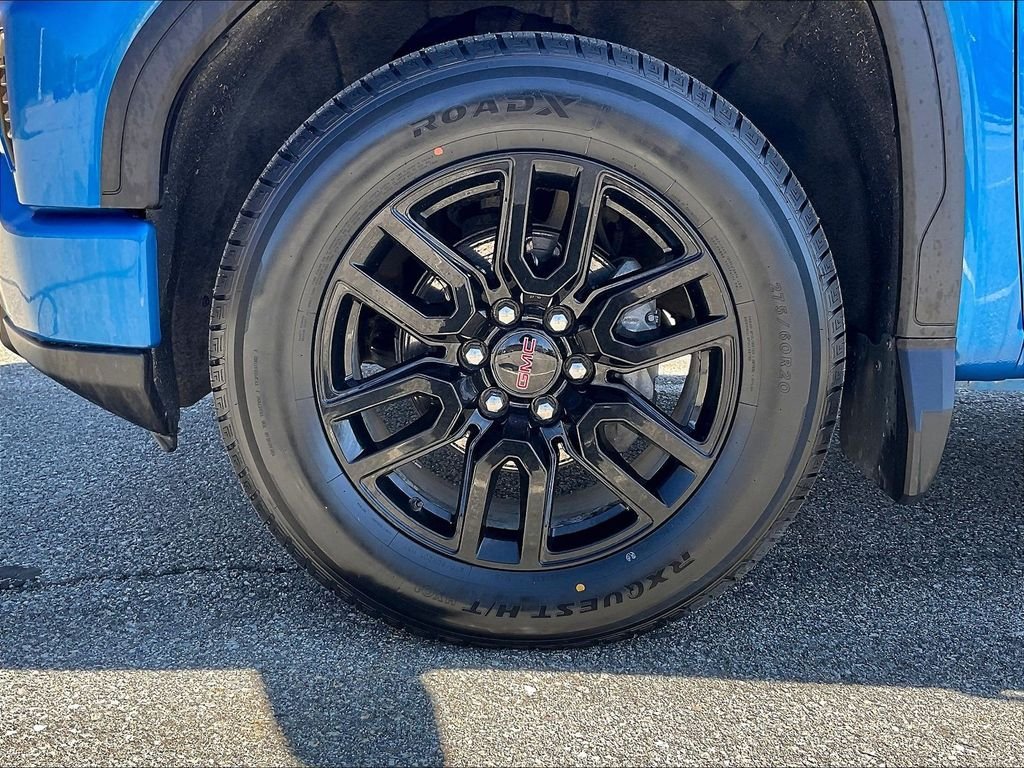 Used 2022 Blue GMC Elevation image 7