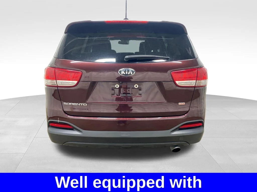 Used 2017 Purple Kia LX image 3