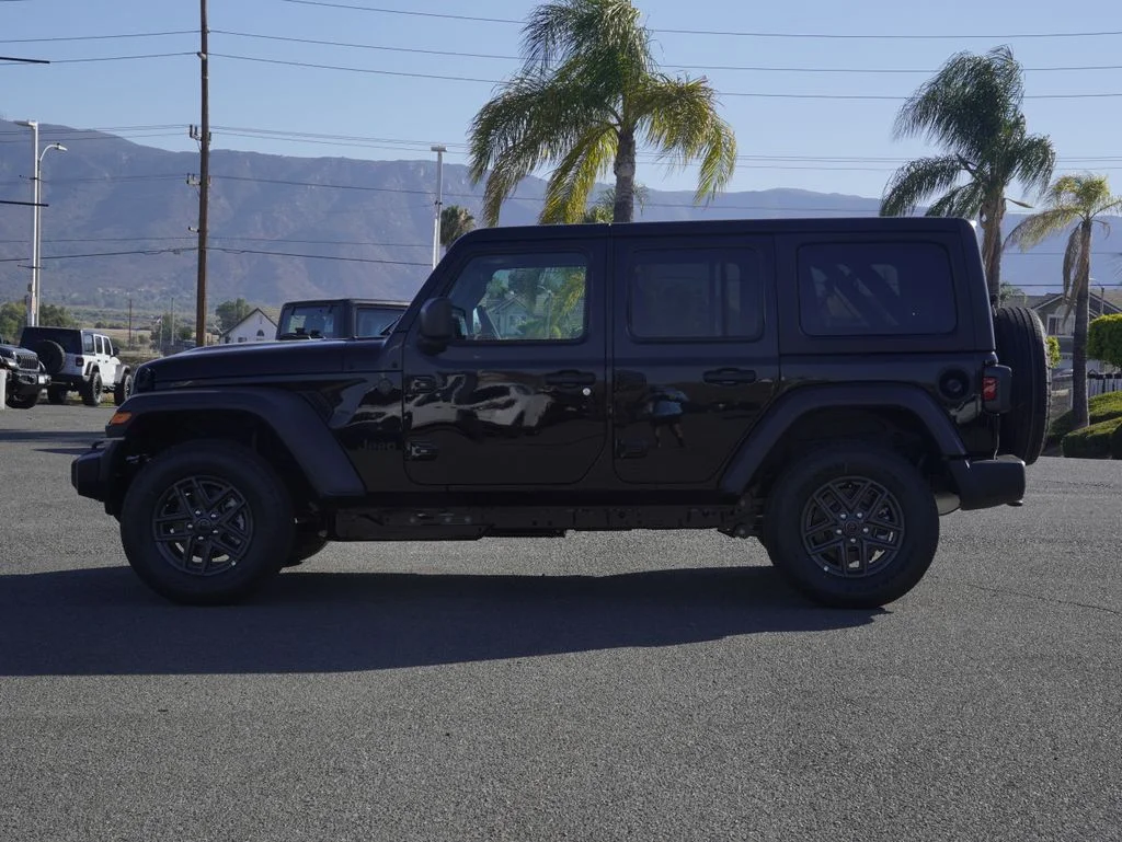 New 2026 black clearcoat Jeep Sport RHD image 6