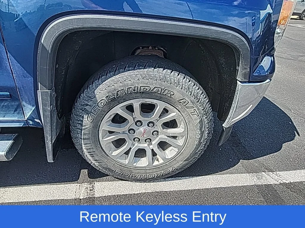 Used 2015 STONE BLUE METALLIC GMC SLE image 18
