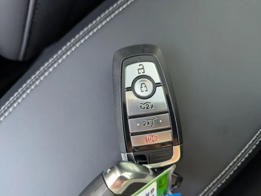 New 2026 Gray Ford Premium image 33