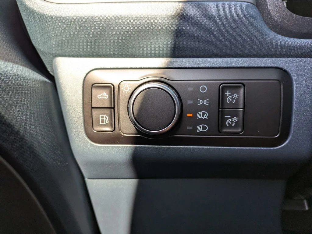New 2026 Oxford White Ford XL image 24