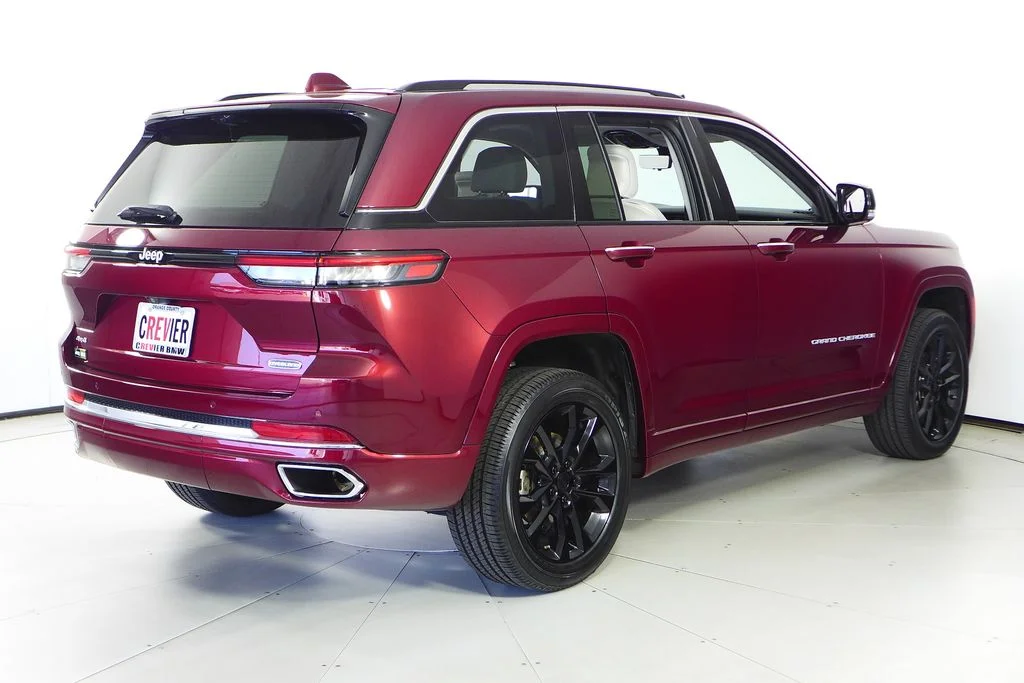 Used 2023 Red Jeep Overland image 7