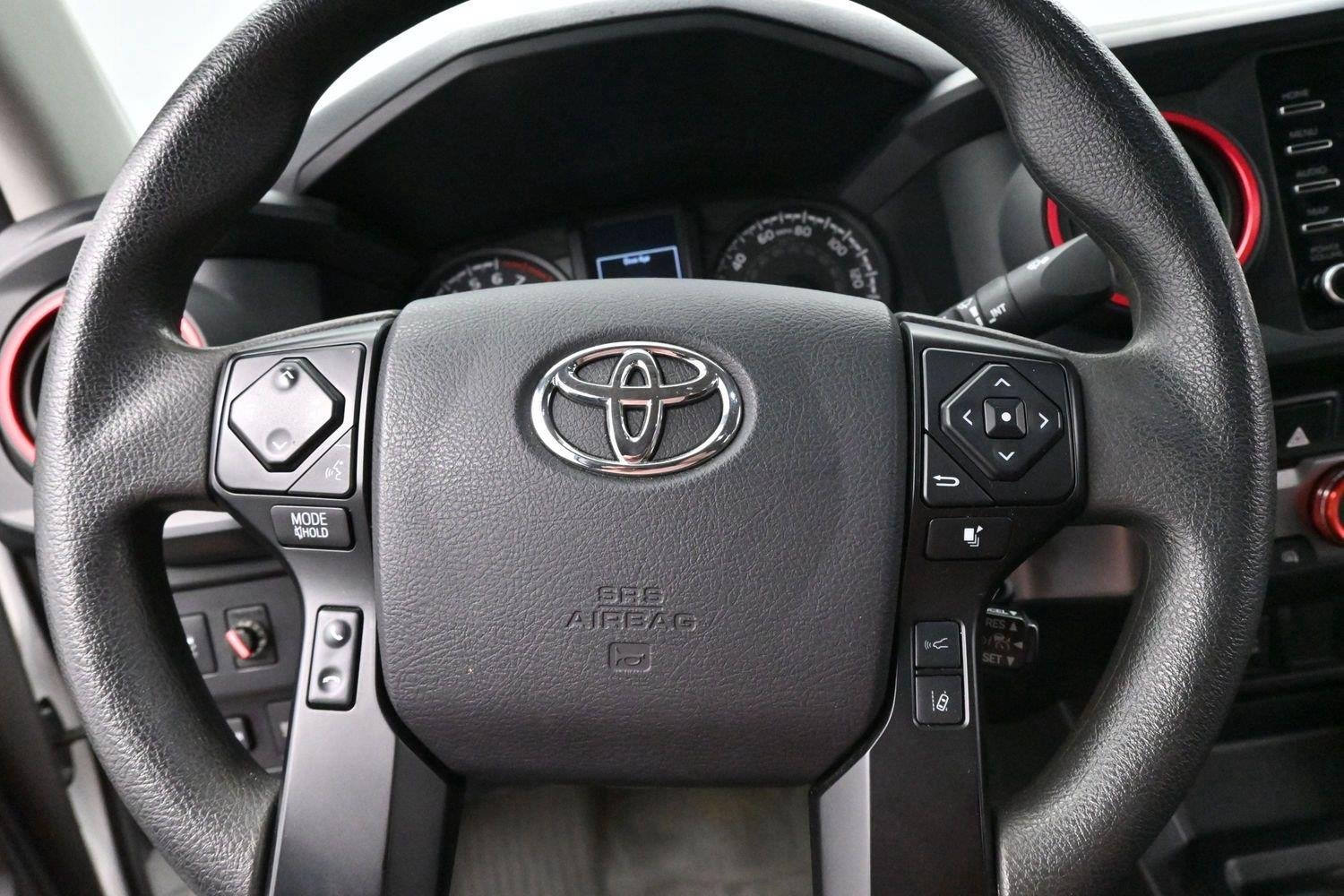 Used 2022 White Toyota SR V6 image 16
