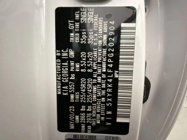 Used 2023 White Kia SX image 29