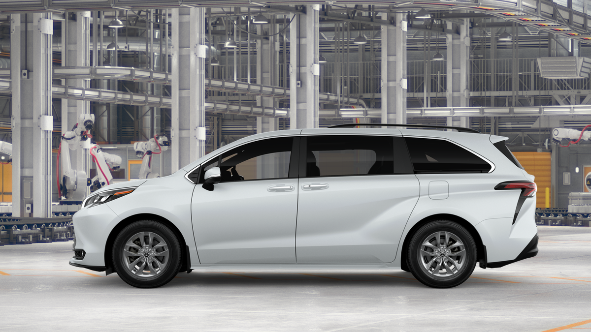 New 2026 Wind Chill Pearl Toyota XLE image 4