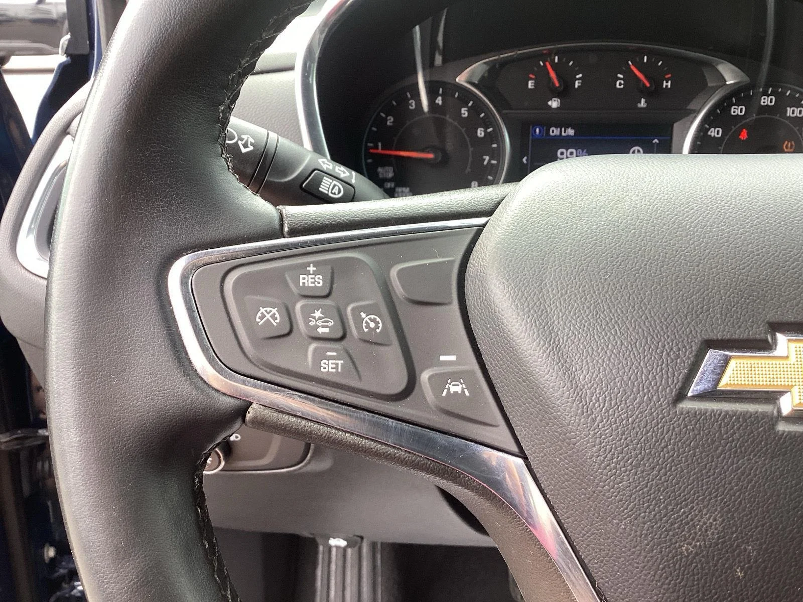 Used 2024 Lakeshore Blue Metallic Chevrolet LT image 19