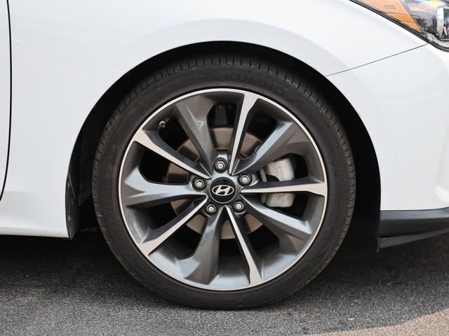Used 2019 Chalk White Hyundai 2.0 Premium image 5