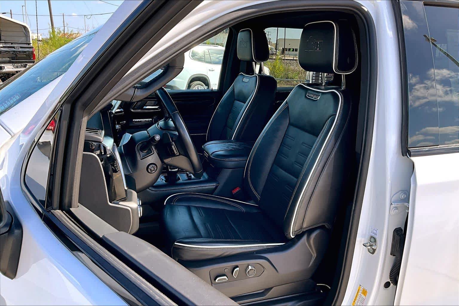 Used 2024 Summit White GMC AT4X image 14