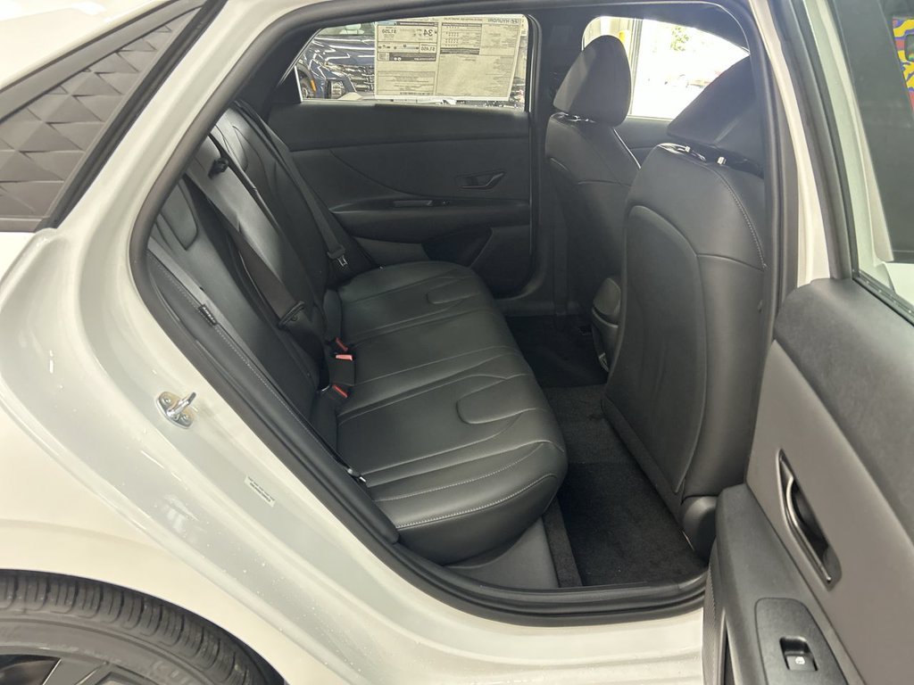 Used 2026 White Hyundai SEL Sport image 16