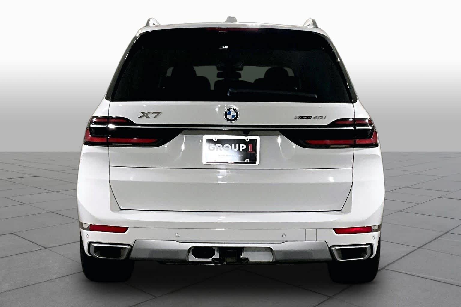 Certified Used 2023 Alpine White BMW xDrive40i image 4