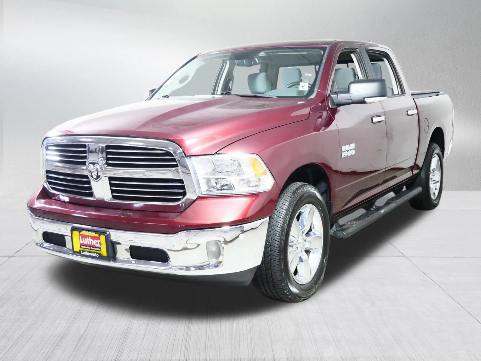 Used 2017 Delmonico Red Pearlcoat Ram Big Horn image 3