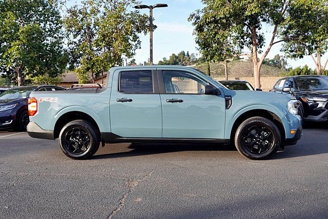 Used 2023 Blue Ford XLT image 6