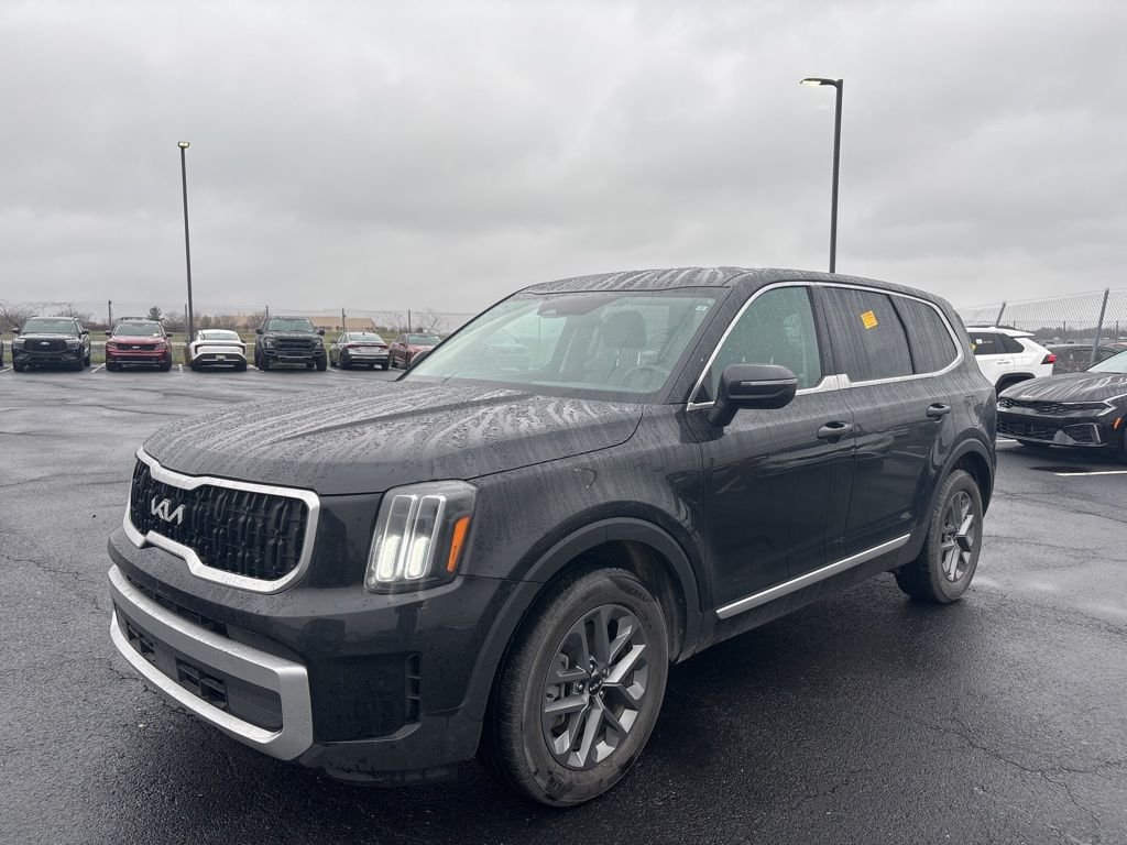 Certified Used 2023 Black Kia LX image 7