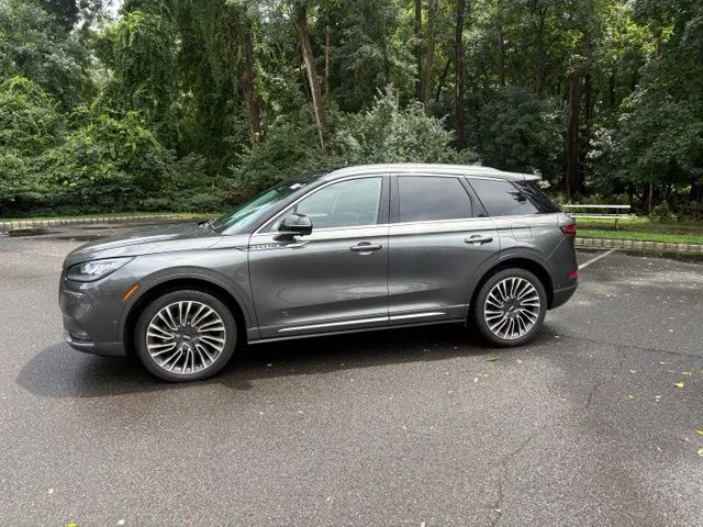 Used 2020 Magnetic Gray Lincoln Reserve image 2