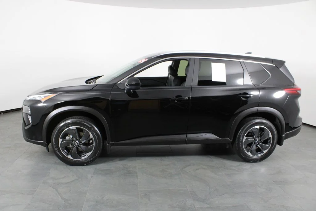 2024 Nissan Rogue SV - Photo 14