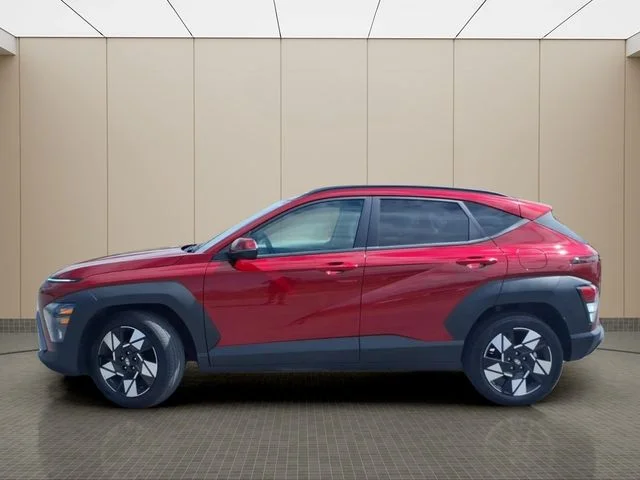 Used 2025 Red Hyundai SEL image 14