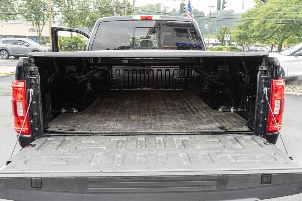 Used 2023 Black Ford XLT image 31