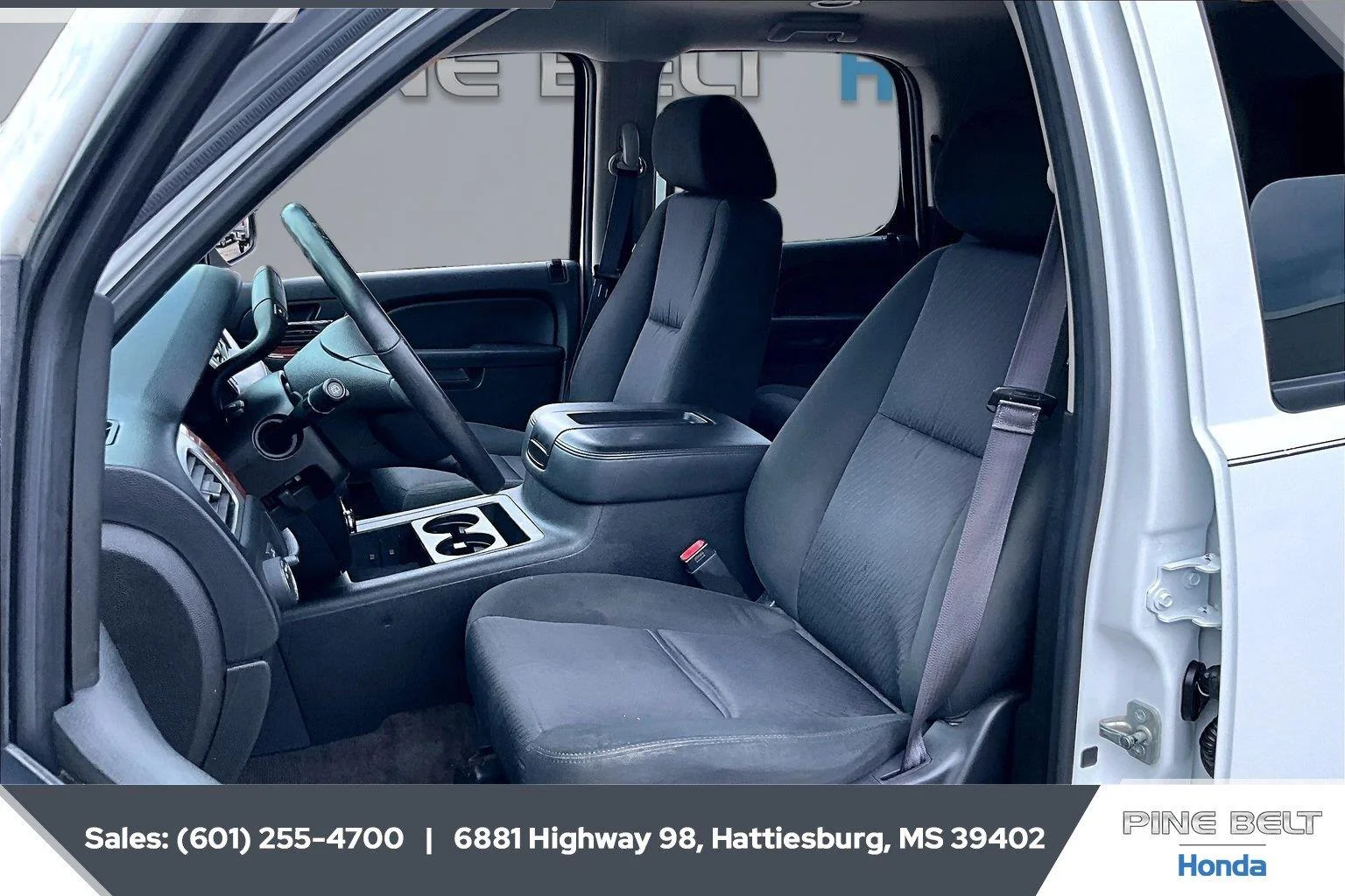 Used 2013 Summit White Chevrolet LS image 18