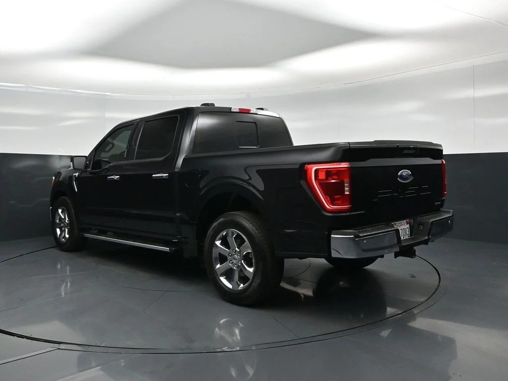 Used 2023 Black Ford XLT image 7