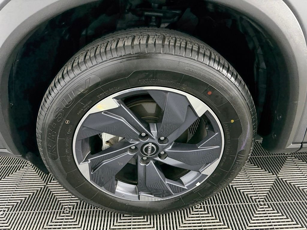 Used 2025 Gun Metallic Nissan SV image 11