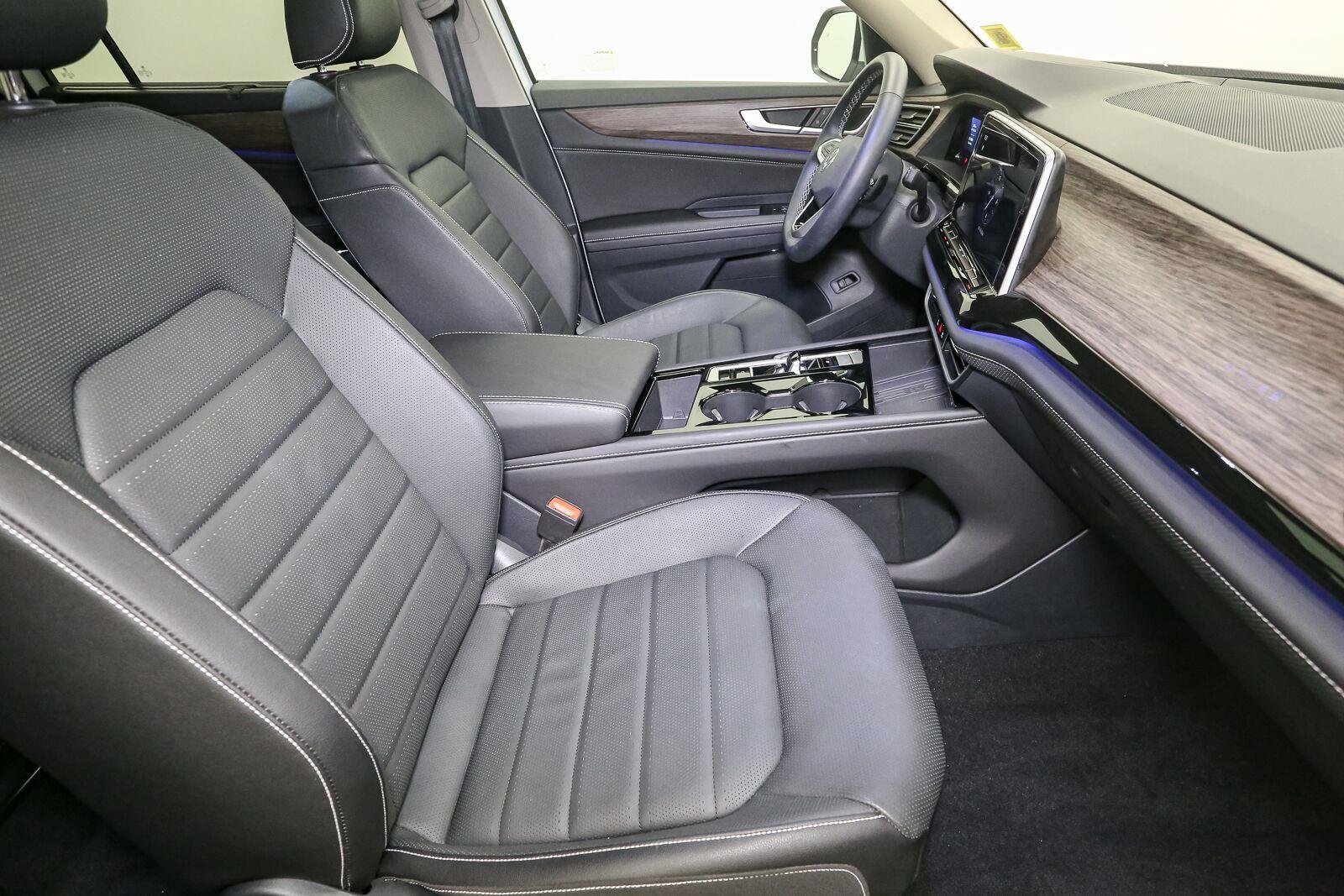 Used 2025 WH Volkswagen 2.0T SEL image 20