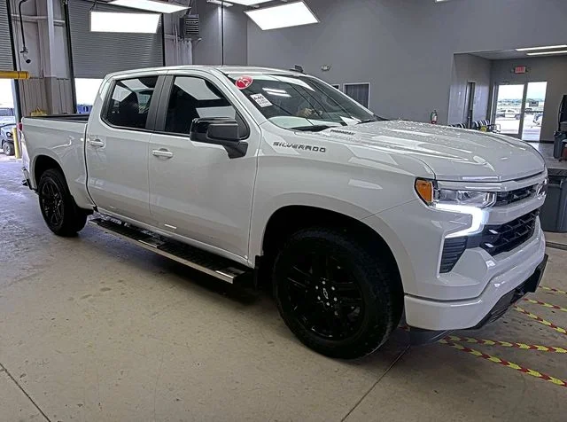 2025 Chevrolet Silverado 1500 RST Crew Cab Short Box's photo