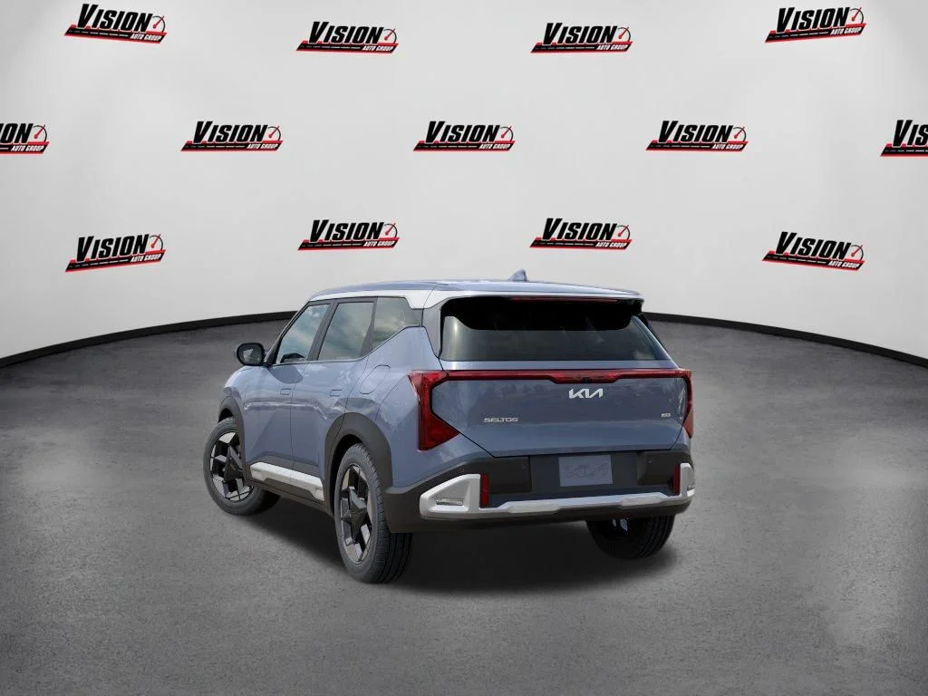 New 2027 Gray Kia S image 4