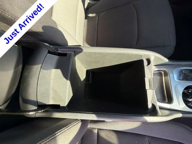 Used 2022 Gray Chevrolet LS image 26