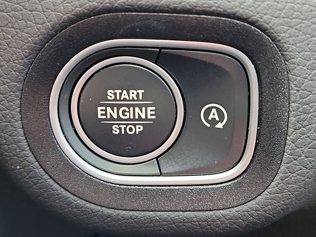Certified Used 2025 Cirrus Silver Metallic Mercedes-Benz GLE 350 image 26