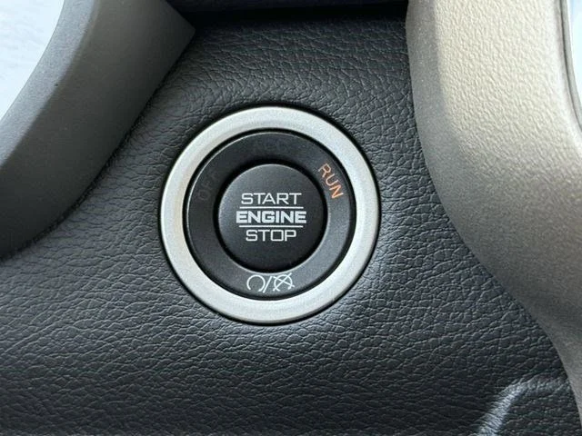 Used 2024 White Ram Laramie image 21