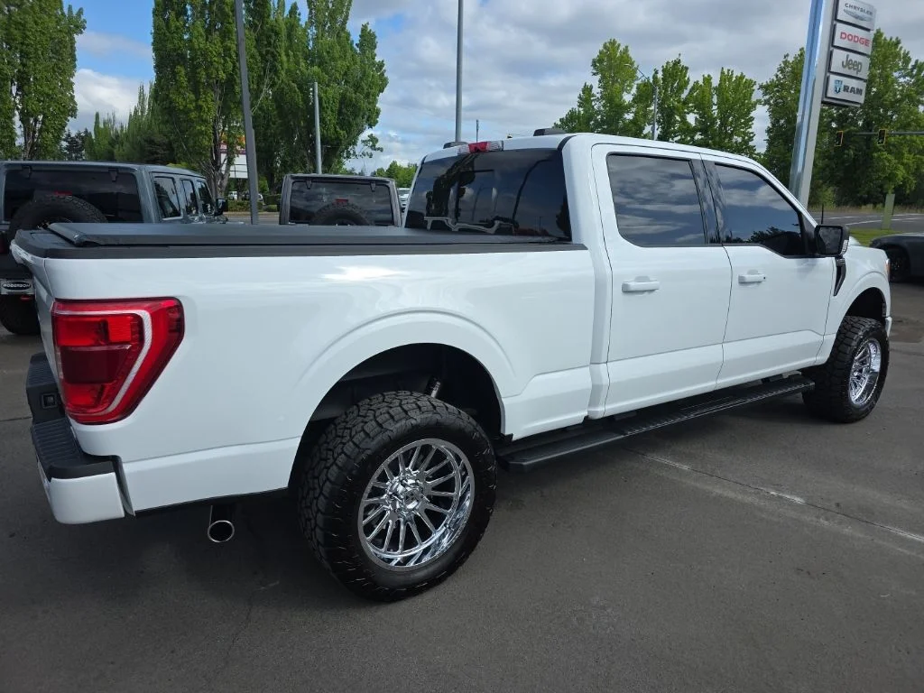 Used 2023 White Ford XLT image 5