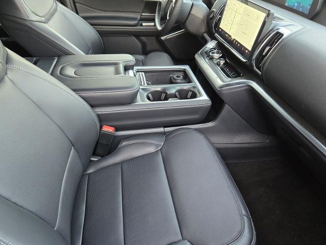 New 2026 Agate Black Metallic Ford MAX Platinum® image 32
