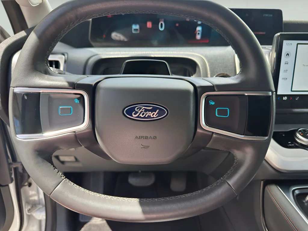 Used 2025 White Ford Active image 40