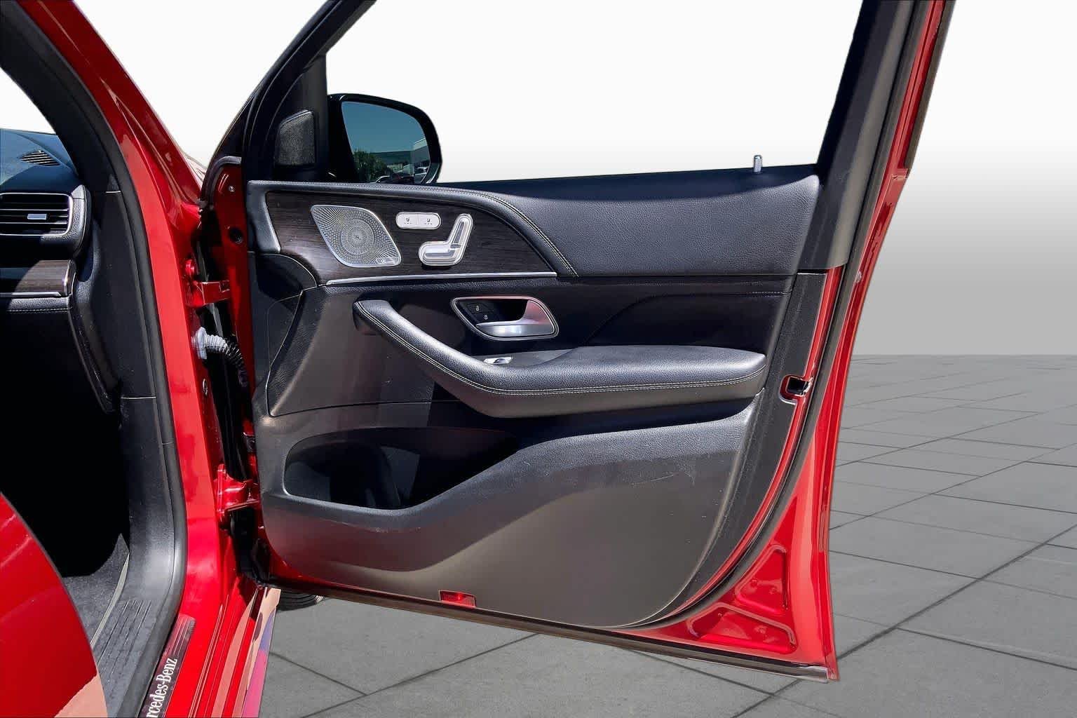 Used 2020 designo Cardinal Red Metallic Mercedes-Benz GLE 350 image 22