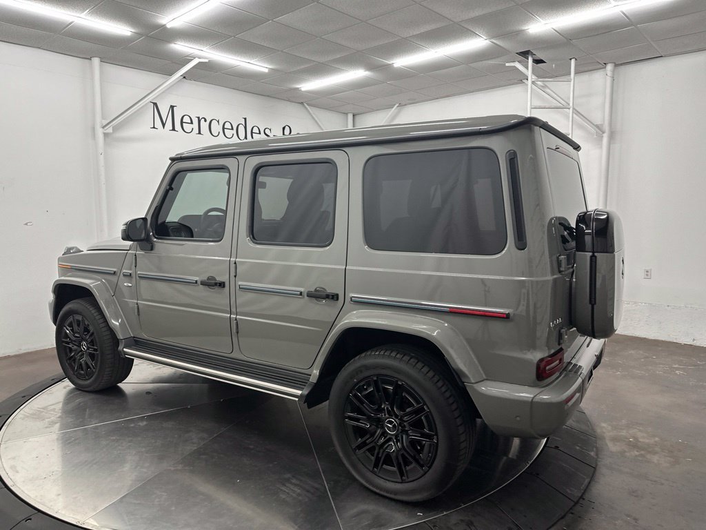 Certified Used 2025 Gray Mercedes-Benz G 580 image 5