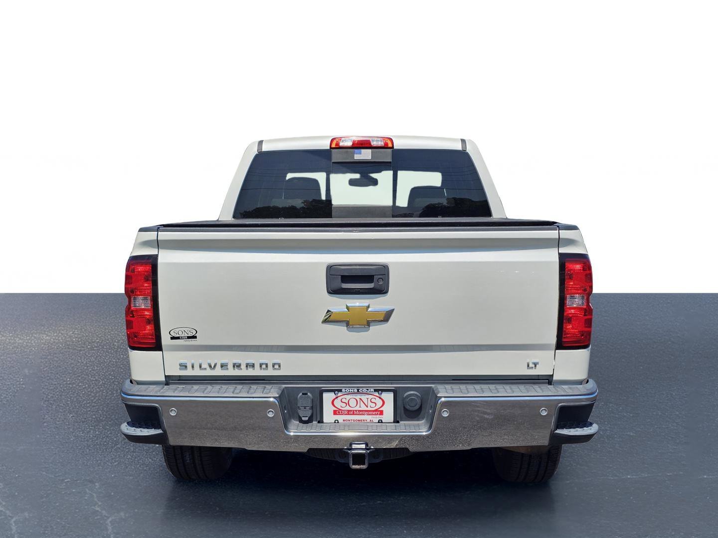 Used 2015 White Diamond Tricoat Chevrolet LT image 10