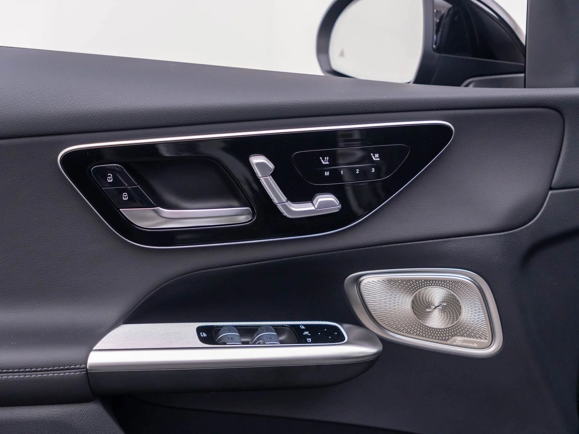 New 2027 Black Mercedes-Benz GLC 300 image 15