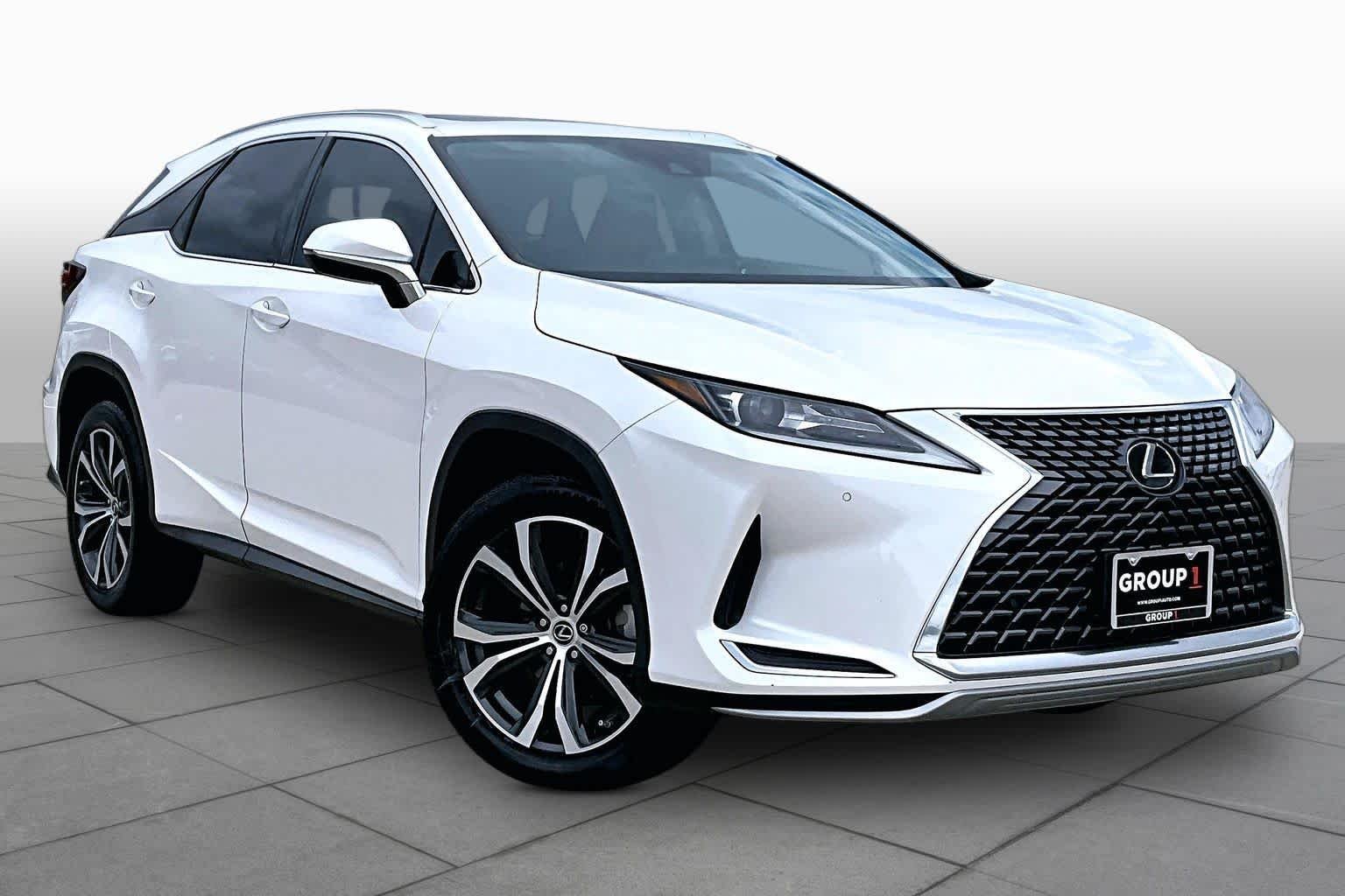 Used 2021 Eminent White Pearl Lexus  image 3