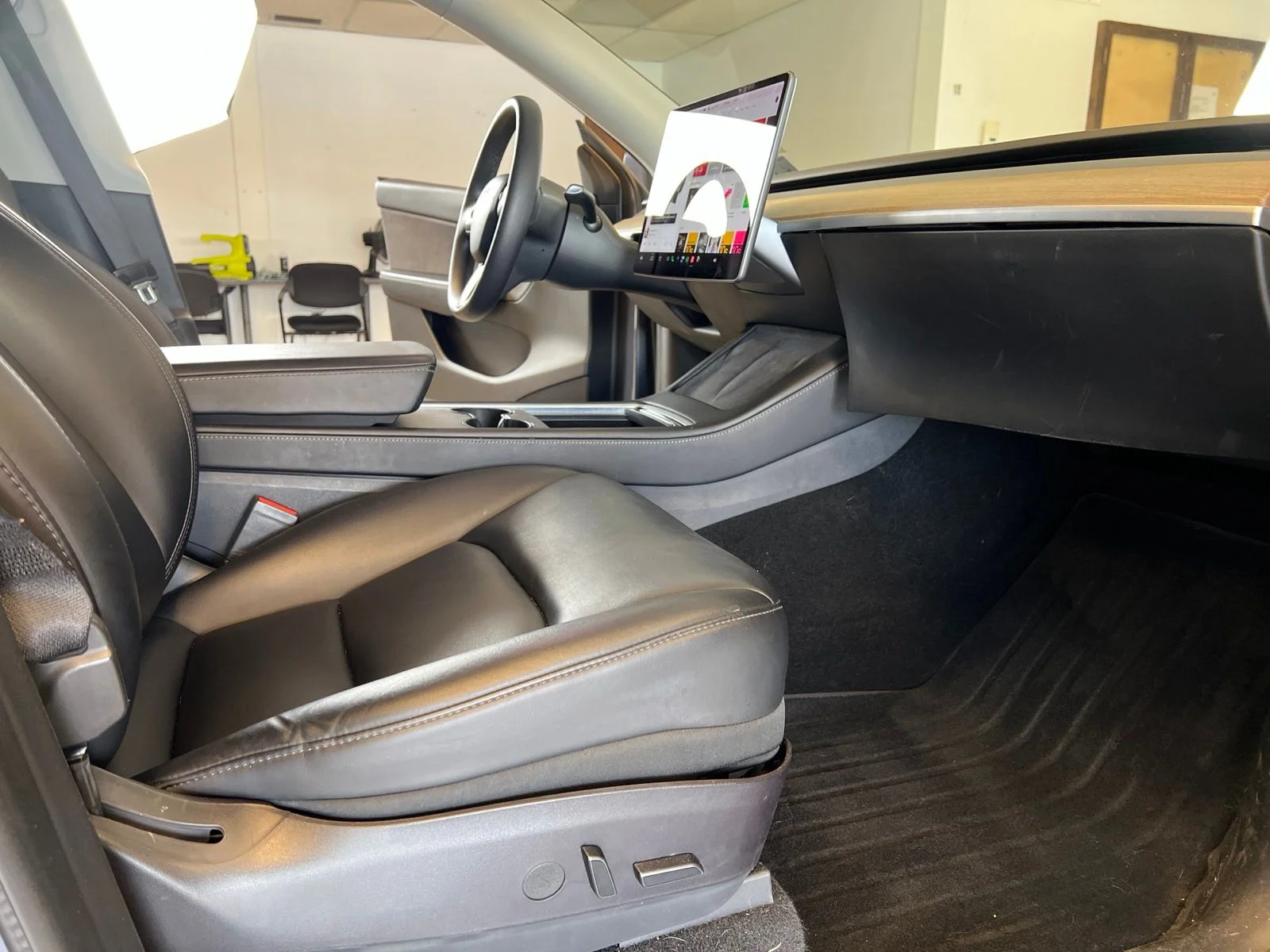 Used 2021 Midnight Silver Metallic Tesla Long Range image 7