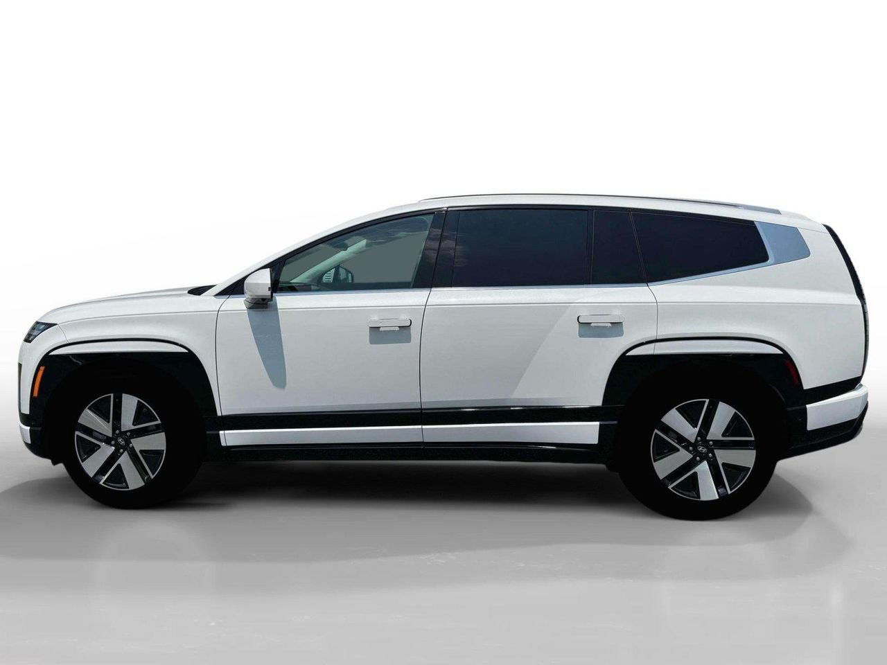 New 2026 Snow White Pearl Hyundai SEL image 22