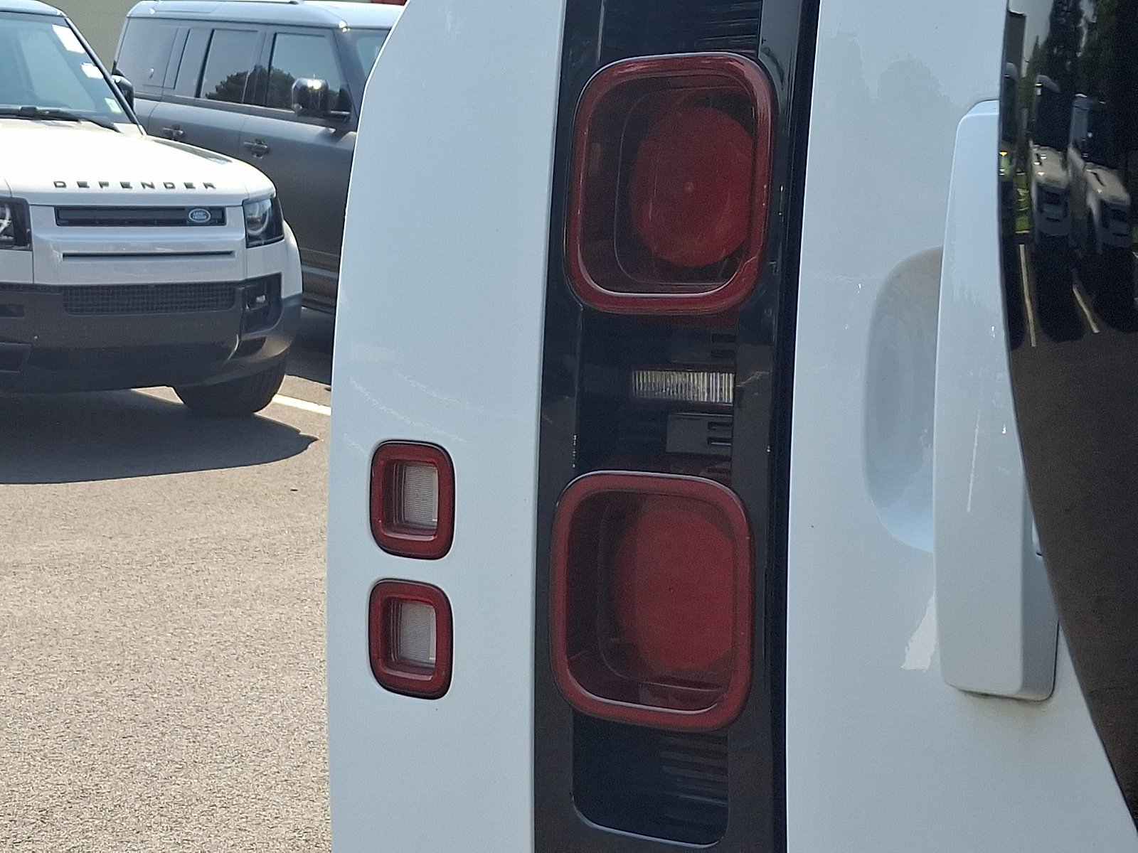 Certified Used 2023 Fuji White   1Aa Land Rover S image 15